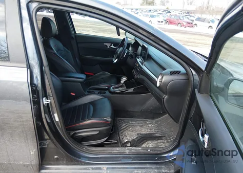 2021 Kia Forte Gt из США, поврежденный, VIN 3KPF44AC4ME325522